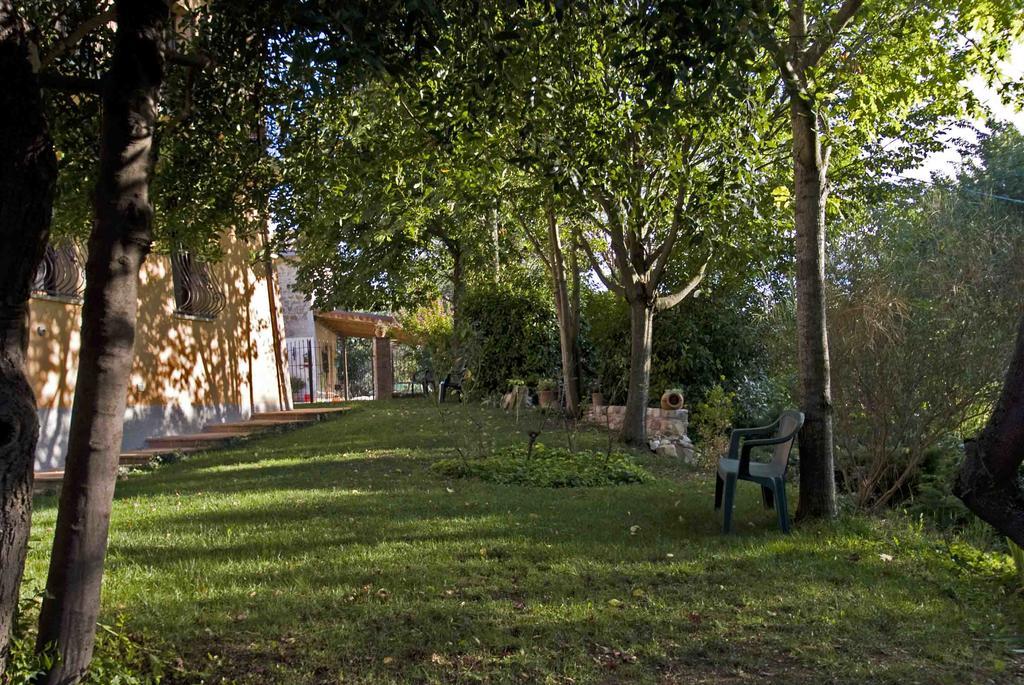 Casale del Monsignore Spoleto Esterno foto